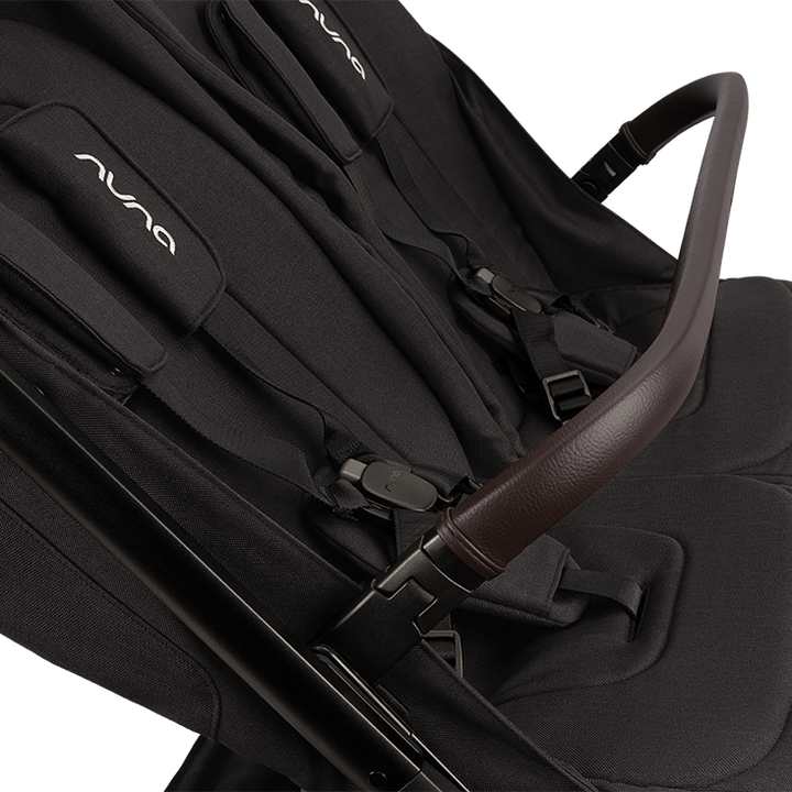 Nuna TRVL dubl Pushchair - Caviar