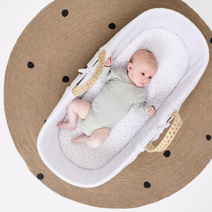 Little Green Sheep Knitted Moses Basket and Static Stand Bundle - White