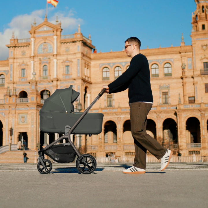 Silver Cross Breez Ultimate 360 Car Seat Bundle - Pewter