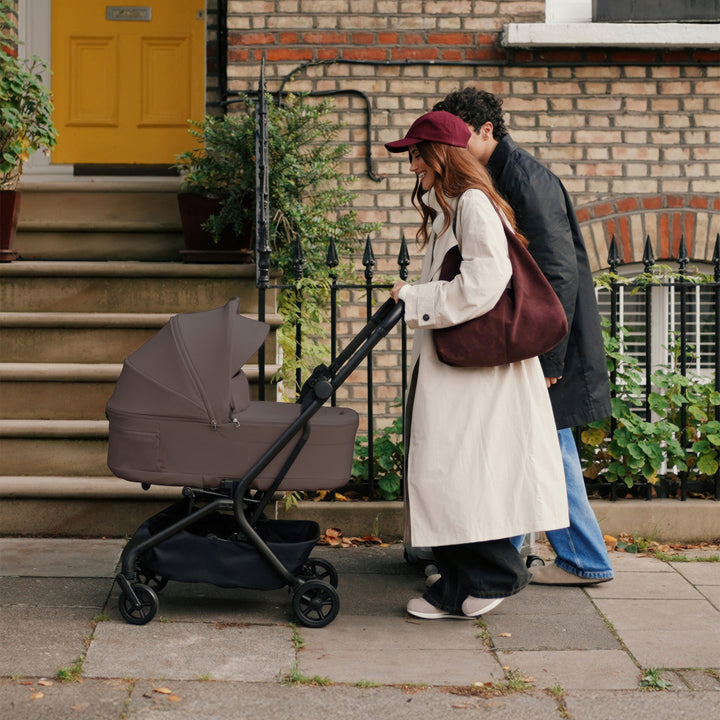 Silver Cross Nia Carrycot - Chocolate
