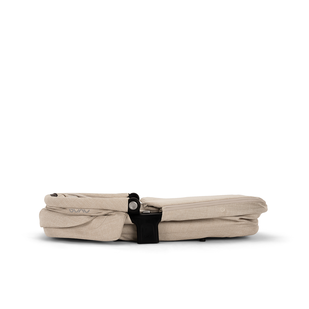 Nuna TRIV Next PIPA Urbn Bundle - Biscotti