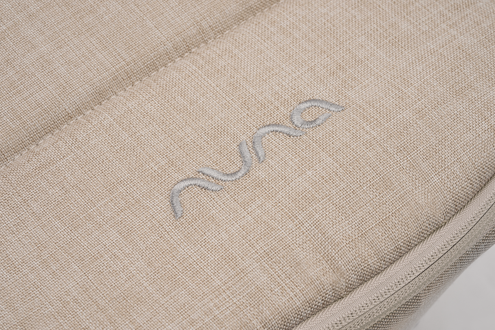 Nuna TRIV next ARRA FLEX bundle - Biscotti