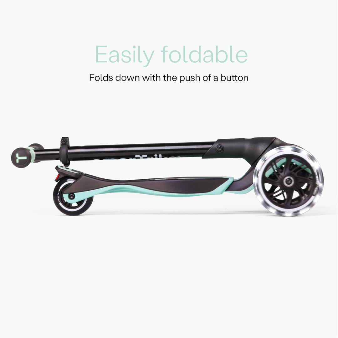 SmarTrike Xtend Ride On Scooter Plus From 12months to 12Years - Green