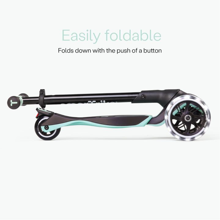 SmarTrike Xtend Ride On Scooter Plus From 12months to 12Years - Green