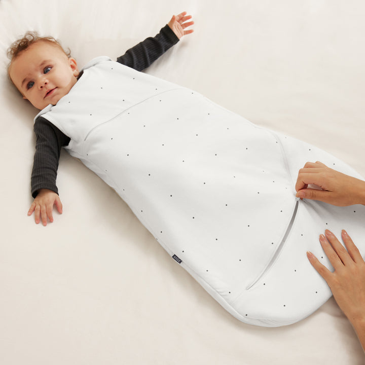 SnuzPouch Sleeping Bag 1.0 Tog (0-6 Months) - White Dot