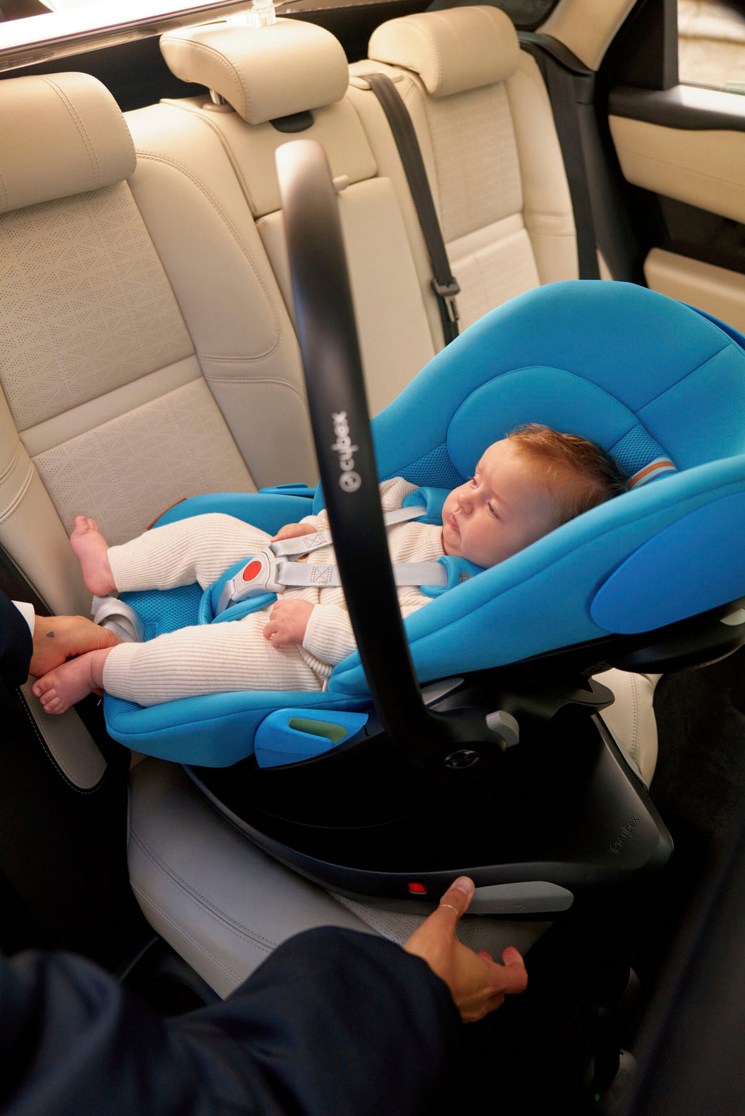 Cybex Cloud G i-Size Car Seat Plus - Seashell Beige