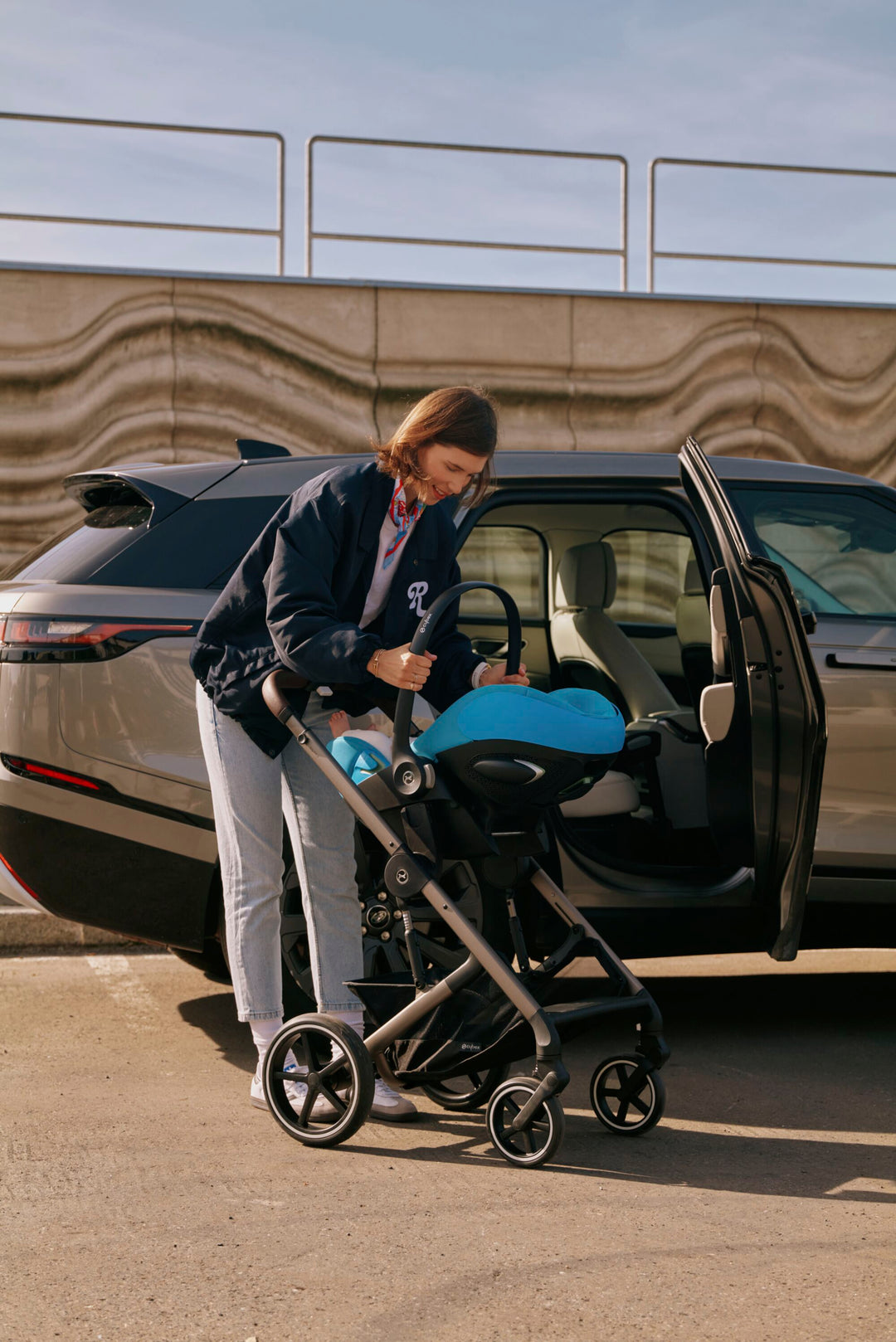 Cybex Cloud G i-Size Car Seat Plus - Seashell Beige