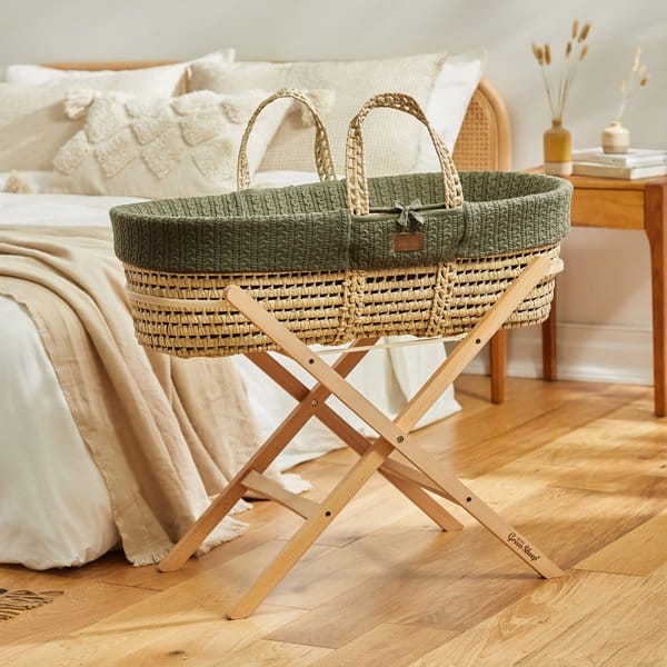 Little Green Sheep Organic Knitted Moses Basket, Mattress & Natural Static Stand - Juniper