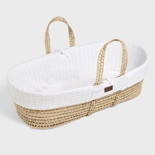 Little Green Sheep Organic Knitted Moses Basket, Mattress & Walnut Static Stand - White