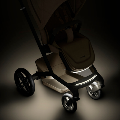 Maxi-Cosi FAME Premium Bundle - Twillic Truffle (Black Wheels)