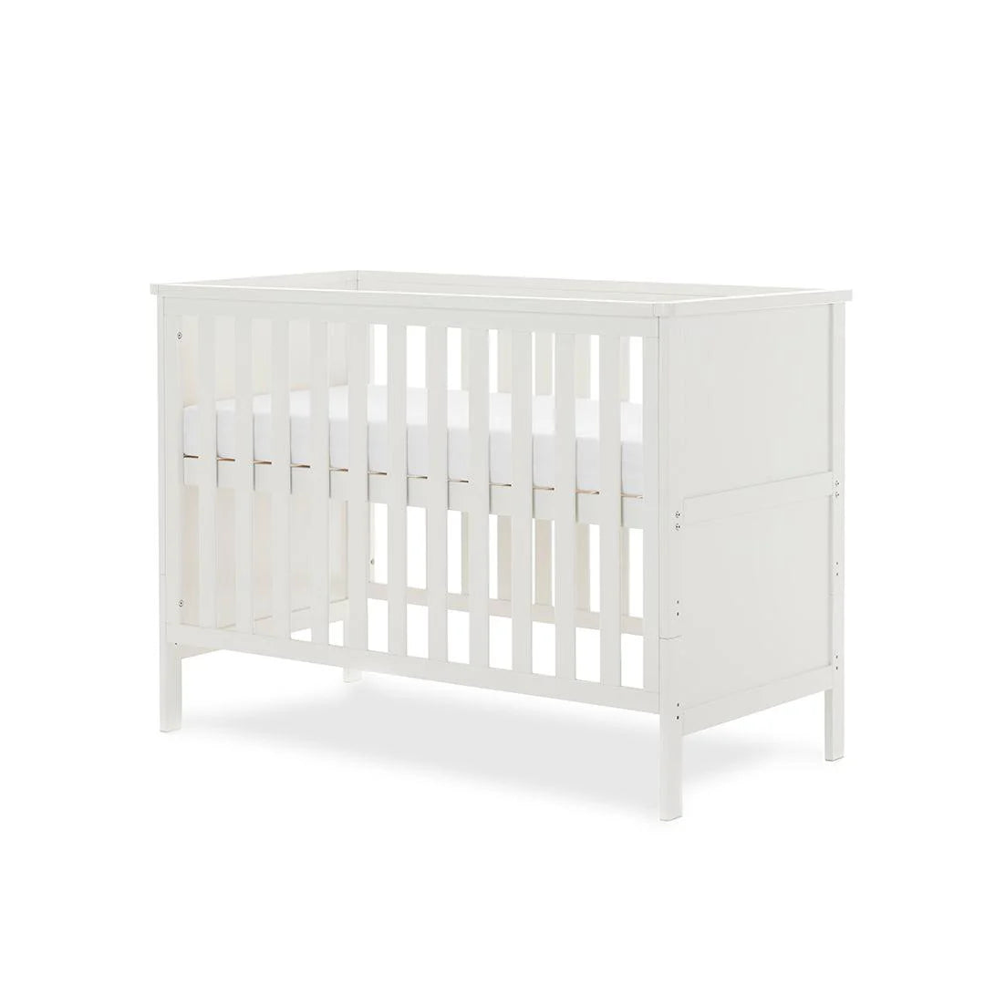 OBaby Evie Cot Bed - White