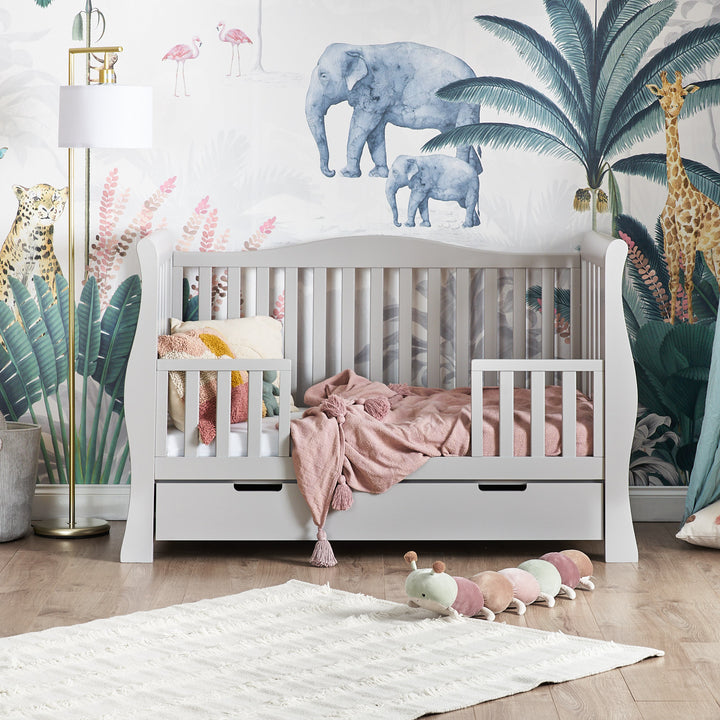 OBaby Stamford Luxe Sleigh Cot Bed - Warm Grey