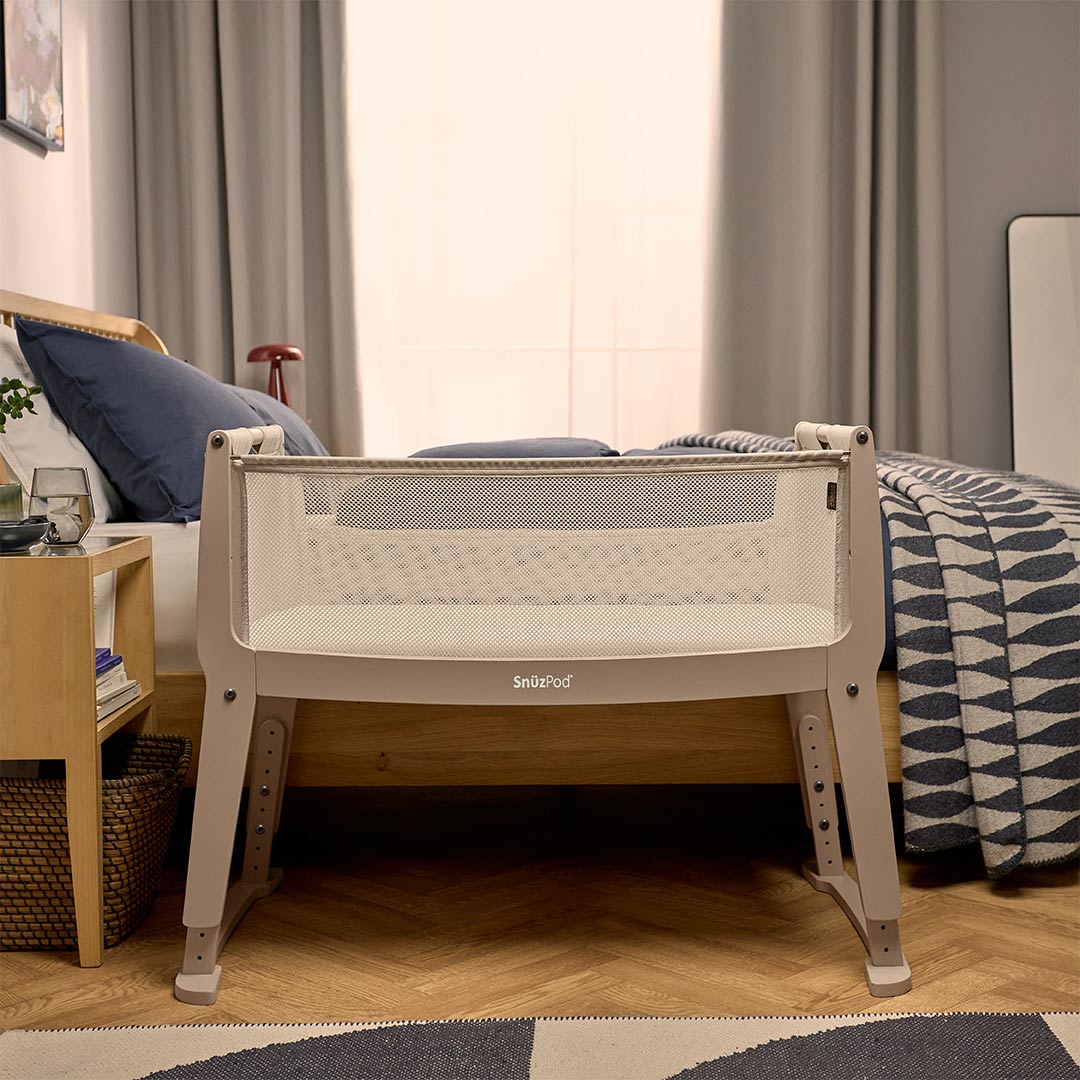SnuzPod Studio Bedside Crib with mattress - Milan Mocha