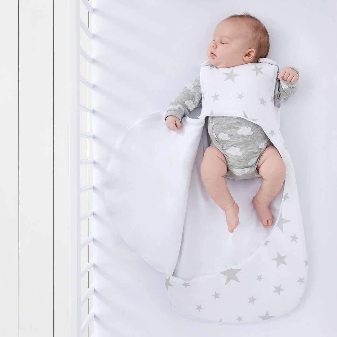 SnuzPouch Sleeping Bag 2.5 Tog (0-6 Months) - Grey Stars